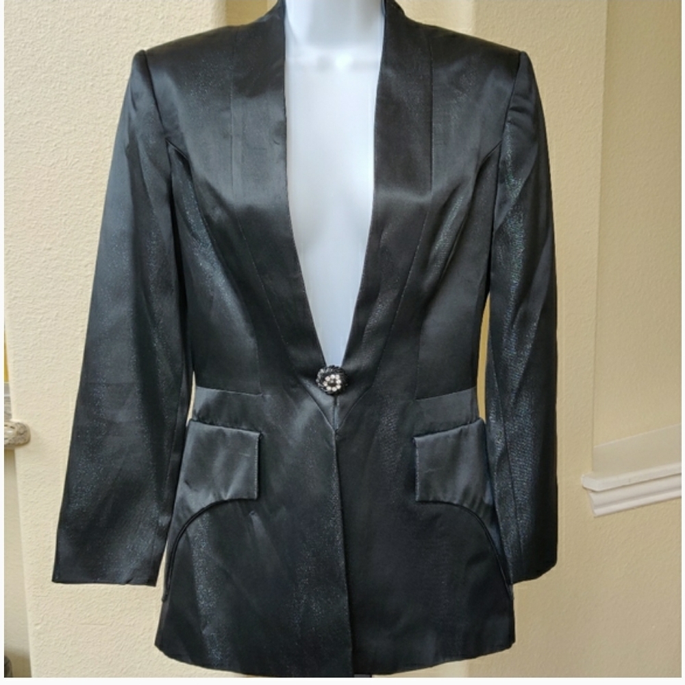 Portrait Sully Bonnelly 2pc Gorgeous Skirt Suit NWOT